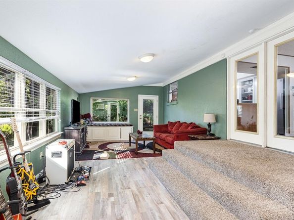 808  Ravenwood Drive , Arlington Texas 76013