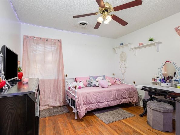 808  Ravenwood Drive , Arlington Texas 76013