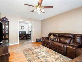 808  Ravenwood Drive , Arlington Texas 76013