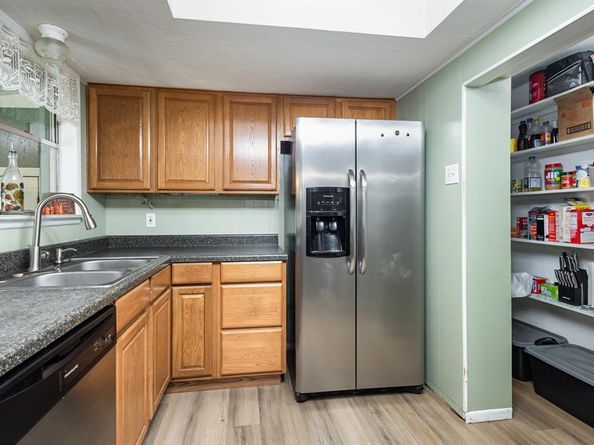 808  Ravenwood Drive , Arlington Texas 76013