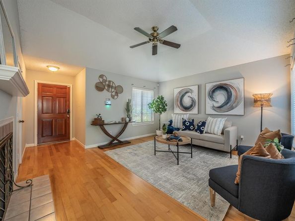 1707  Overlook Drive , Grapevine Texas 76051