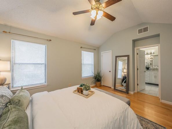 1707  Overlook Drive , Grapevine Texas 76051