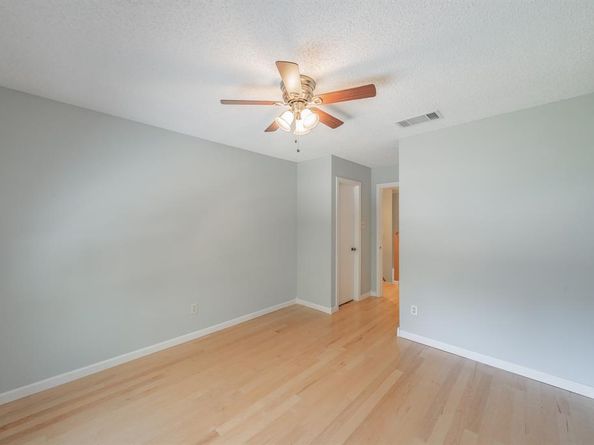 1707  Overlook Drive , Grapevine Texas 76051