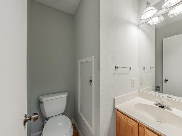 1707  Overlook Drive , Grapevine Texas 76051