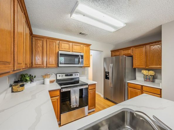 1707  Overlook Drive , Grapevine Texas 76051