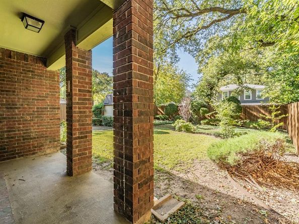 1707  Overlook Drive , Grapevine Texas 76051