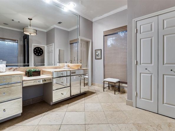 6623  Briarhaven Drive , Dallas Texas 75240