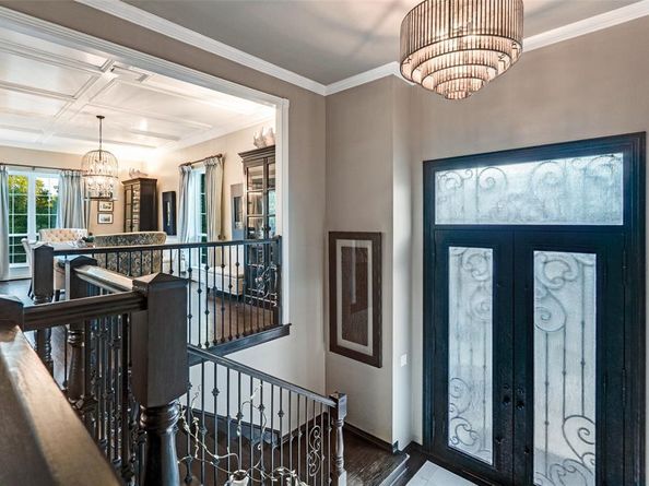 6623  Briarhaven Drive , Dallas Texas 75240