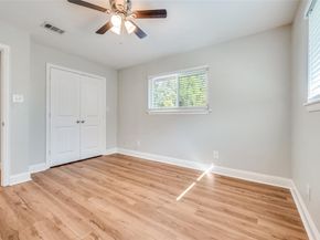 5414  Oak Trail , Dallas Texas 75232