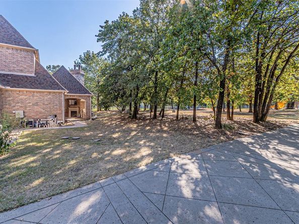 5312  Hidden Valley Court , Mansfield Texas 76063