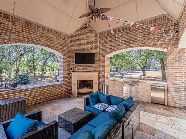 5312  Hidden Valley Court , Mansfield Texas 76063
