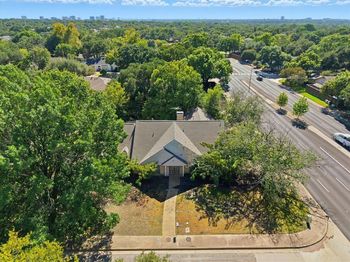 7008  Town Bluff Drive 