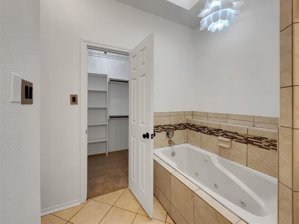 3605  Bayshore Drive , Arlington Texas 76016