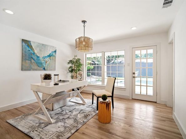 4336  Irvin Simmons Drive , Dallas Texas 75229