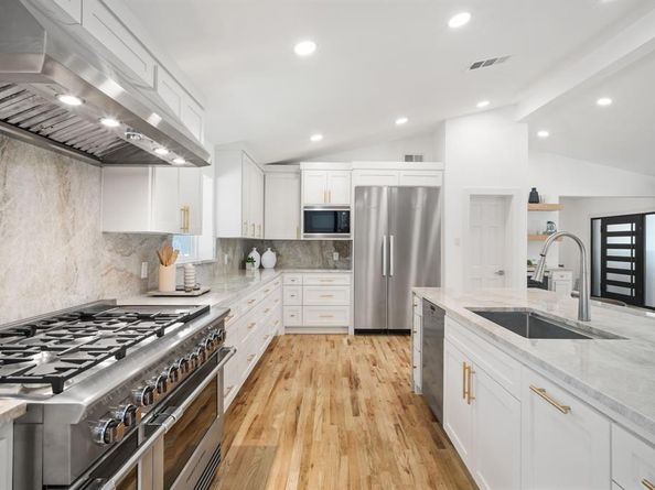 4336  Irvin Simmons Drive , Dallas Texas 75229