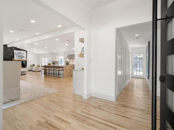 4336  Irvin Simmons Drive , Dallas Texas 75229