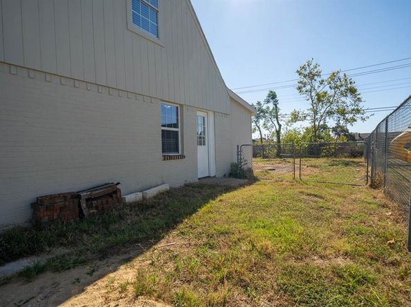 13008  Horseshoe Trail , Balch Springs Texas 75180