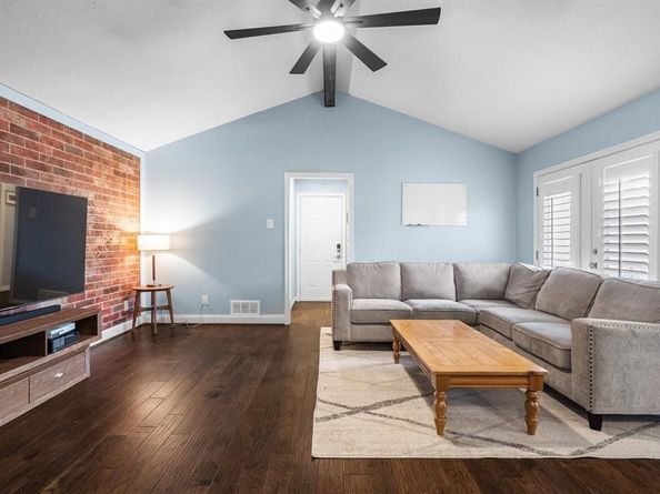 637  Tiffany Trail , Richardson Texas 75081