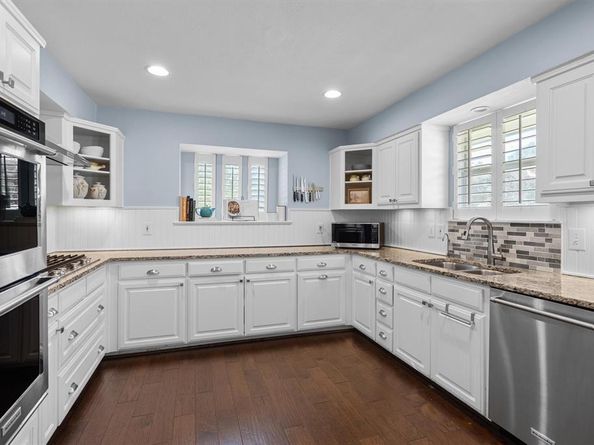 637  Tiffany Trail , Richardson Texas 75081