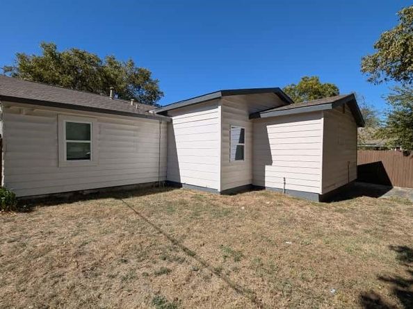 301  Mirike Drive , White Settlement Texas 76108