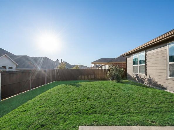 5624  Las Lomas Lane , Denton Texas 76208