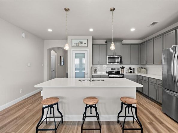 5624  Las Lomas Lane , Denton Texas 76208