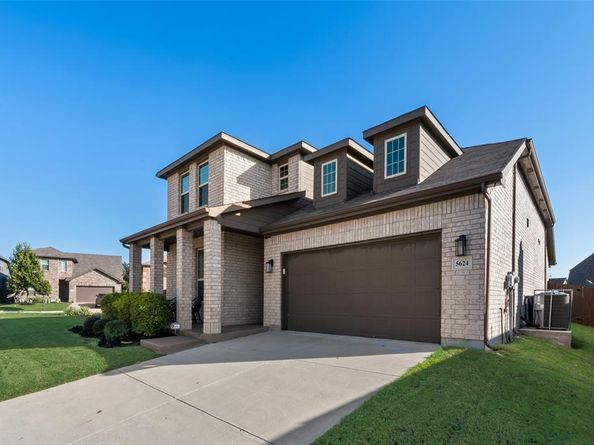 5624  Las Lomas Lane , Denton Texas 76208