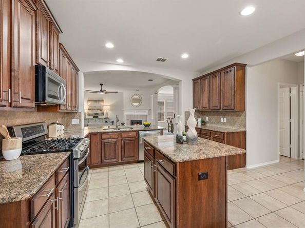 306  Blackhaw Drive , Fate Texas 75087