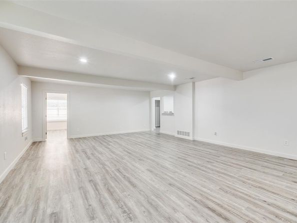 733 SE 3rd Street , Grand Prairie Texas 75051