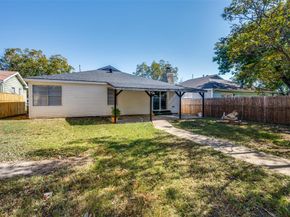 733 SE 3rd Street , Grand Prairie Texas 75051