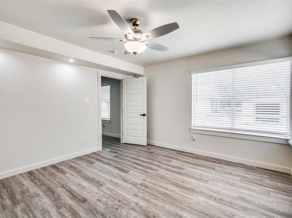 733 SE 3rd Street , Grand Prairie Texas 75051