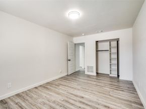 733 SE 3rd Street , Grand Prairie Texas 75051