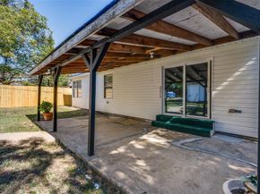 733 SE 3rd Street , Grand Prairie Texas 75051