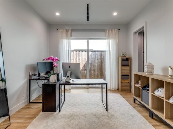 6215  Llano Avenue , Dallas Texas 75214