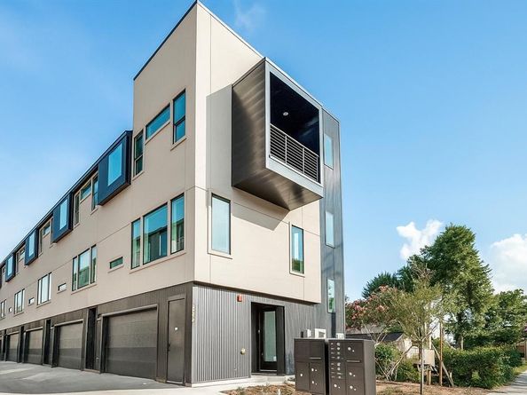 2906  Hawthorne Avenue  104, Dallas Texas 75219