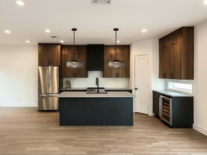 2906  Hawthorne Avenue  104, Dallas Texas 75219