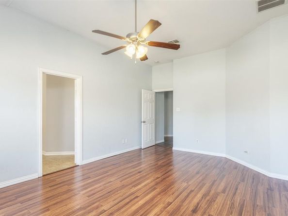 304  Hummingbird  , Little Elm Texas 75068