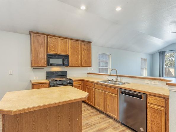 304  Hummingbird  , Little Elm Texas 75068