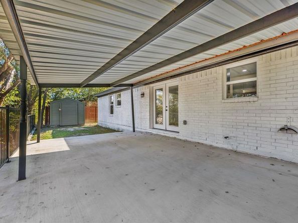 7002  Troy Glen Drive , Dallas Texas 75241