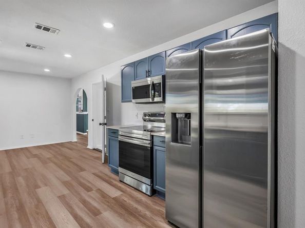 7002  Troy Glen Drive , Dallas Texas 75241