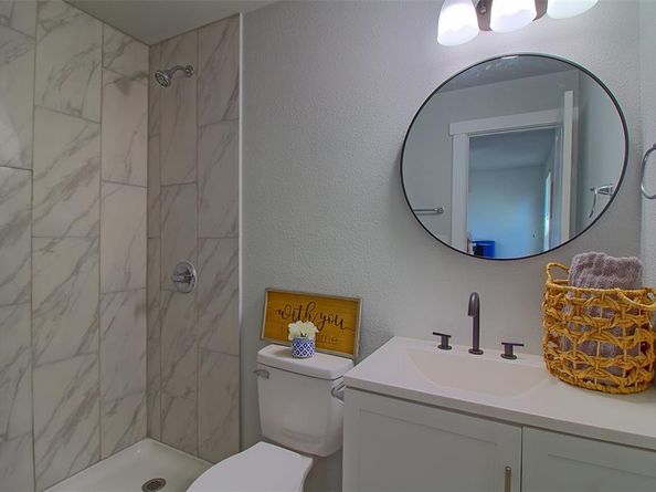 601  15th Street , Grand Prairie Texas 75051