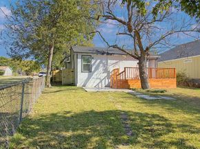 601  15th Street , Grand Prairie Texas 75051