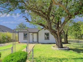 601  15th Street , Grand Prairie Texas 75051