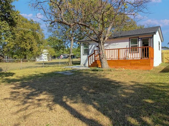 601  15th Street , Grand Prairie Texas 75051