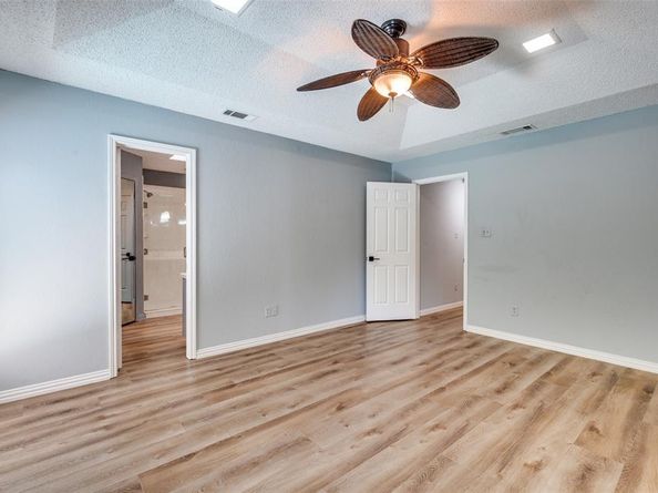 5109  Eagle Nest Drive , Arlington Texas 76017