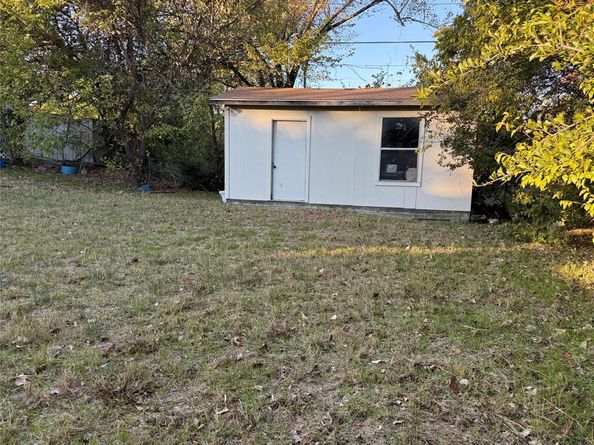 2805  Major Street , Fort Worth Texas 76112