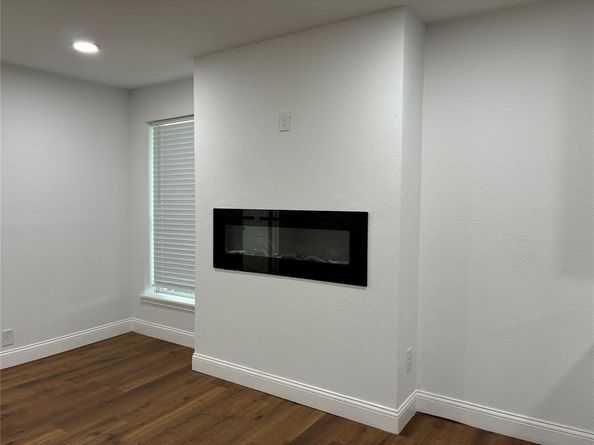 4804  Avenue G  , Fort Worth Texas 76105