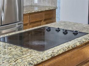 6419  Willowstone Trail , Arlington Texas 76018