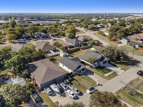 8033  Tanner Avenue , Fort Worth Texas 76116