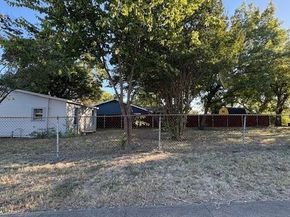 501 SW 17th Street , Grand Prairie Texas 75051